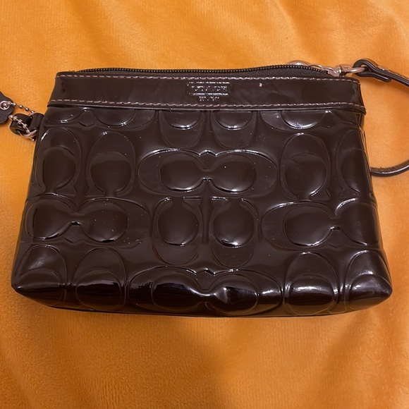 Coach wristlet - Picture 2 of 3